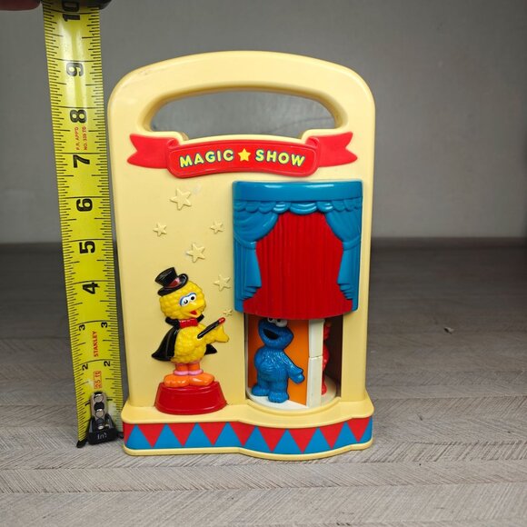 Vintage 1993 Tyco Sesame Street Magic Show Toy Featuring Big Bird & Cookie Monst - Picture 6 of 6